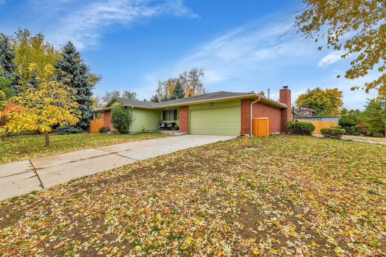 1105 1105 South Estes Street, Upper Unit, Lakewood, CO 80232 #B - Photo 3 of 22