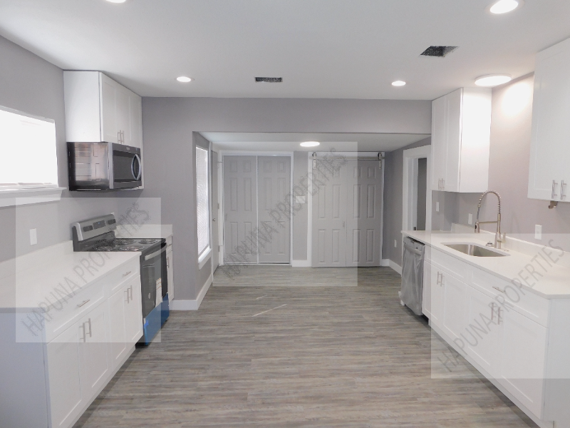 1103 Clower - Photo 2 of 18