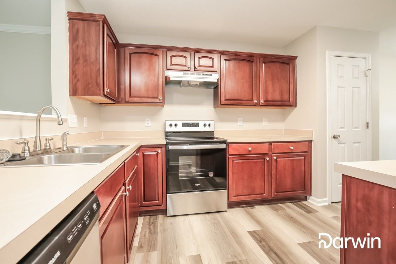 5205 Mystic Oak Dr - Photo 3 of 15