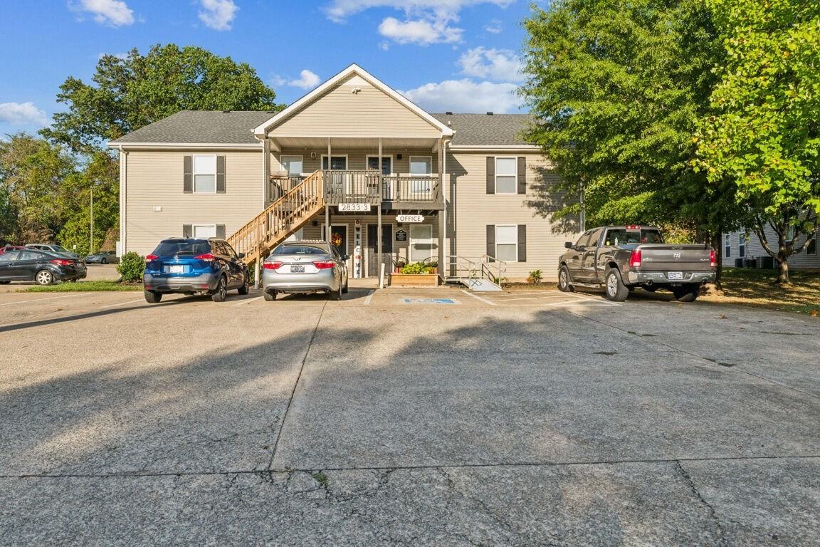 The Element at Wilma Rudolph - Photo 2 of 44