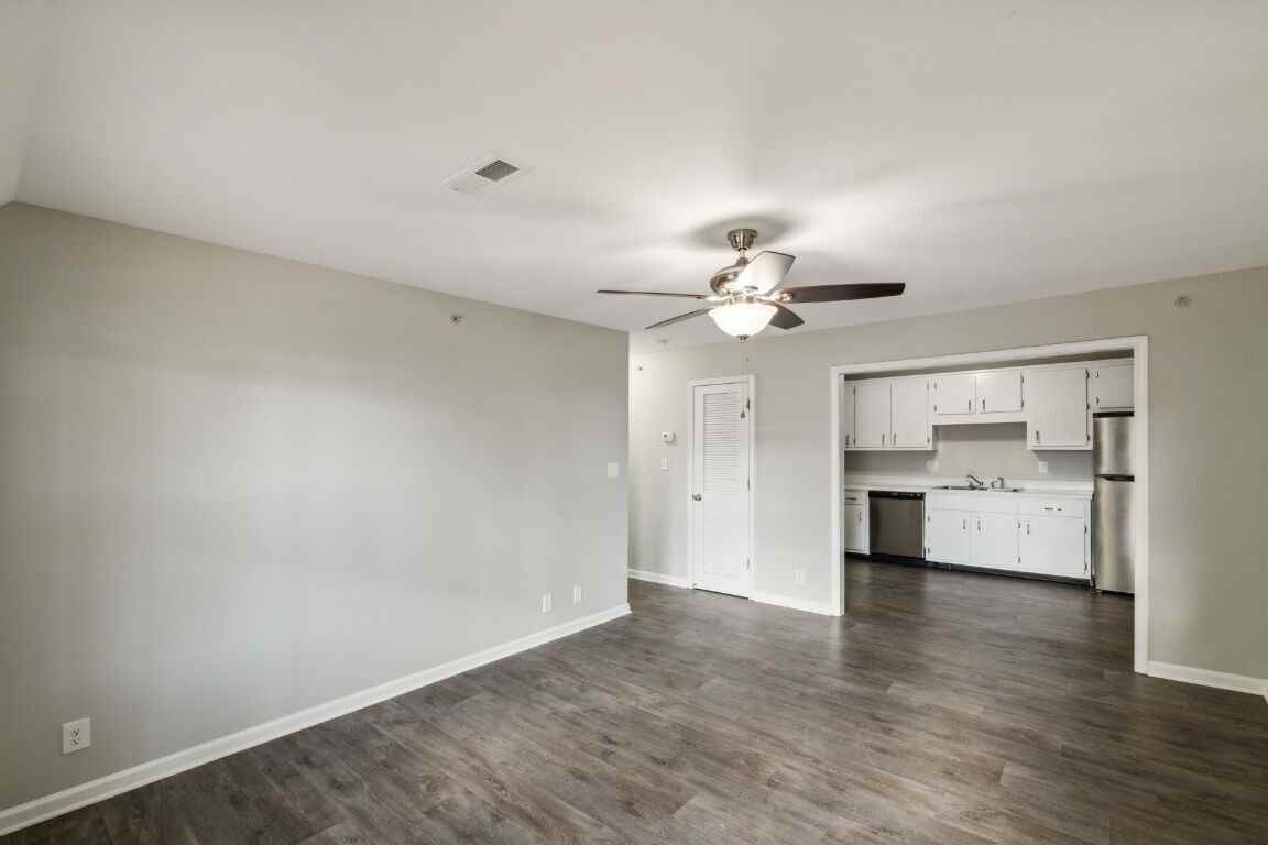 The Element at Wilma Rudolph - Photo 5 of 44