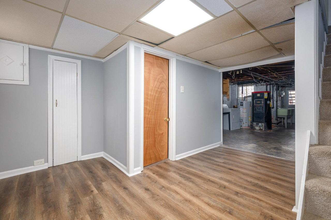 Grinnalds Ave - Photo 3 of 7