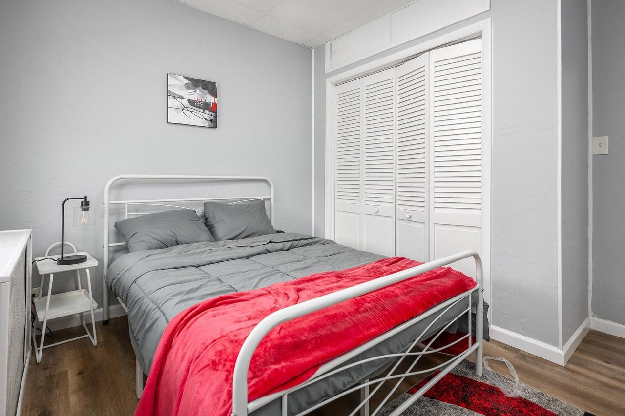 Grinnalds Ave - Photo 6 of 7