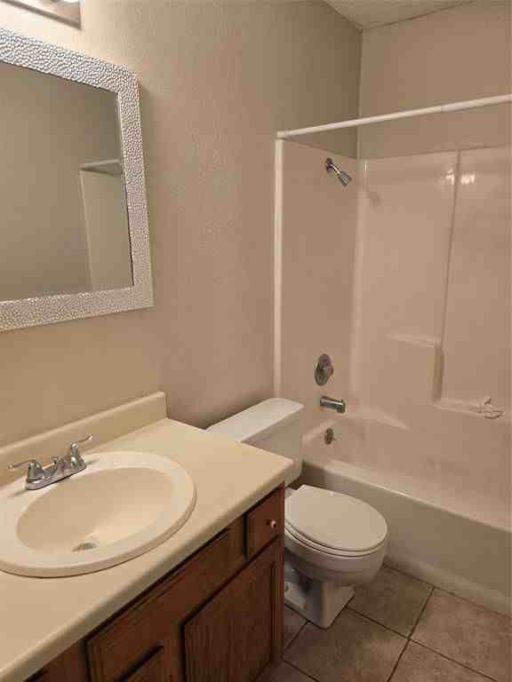 16922 Whitebrush Loop - Photo 3 of 8