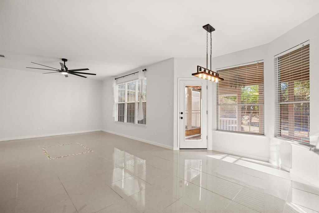 2011 Monica Ln - Photo 3 of 8