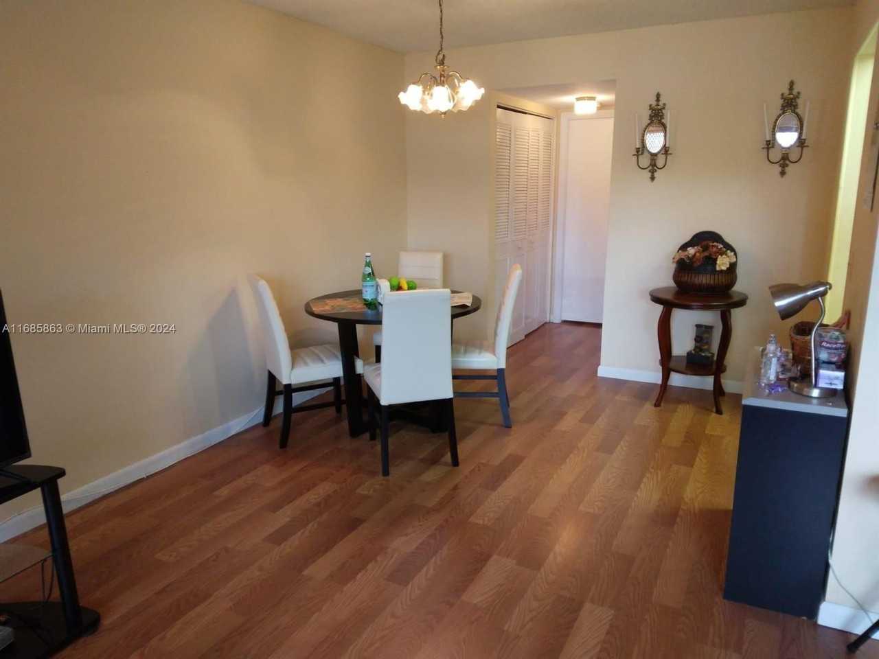 206 Sheffield I #206 - Photo 4 of 6