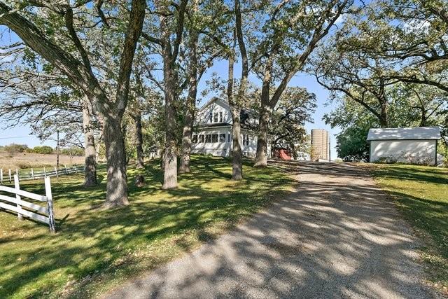 14N693 Getzelman Rd - Photo 2 of 14