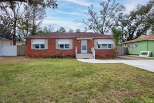 303 Se Gilliland Rd - Photo 1 of 1