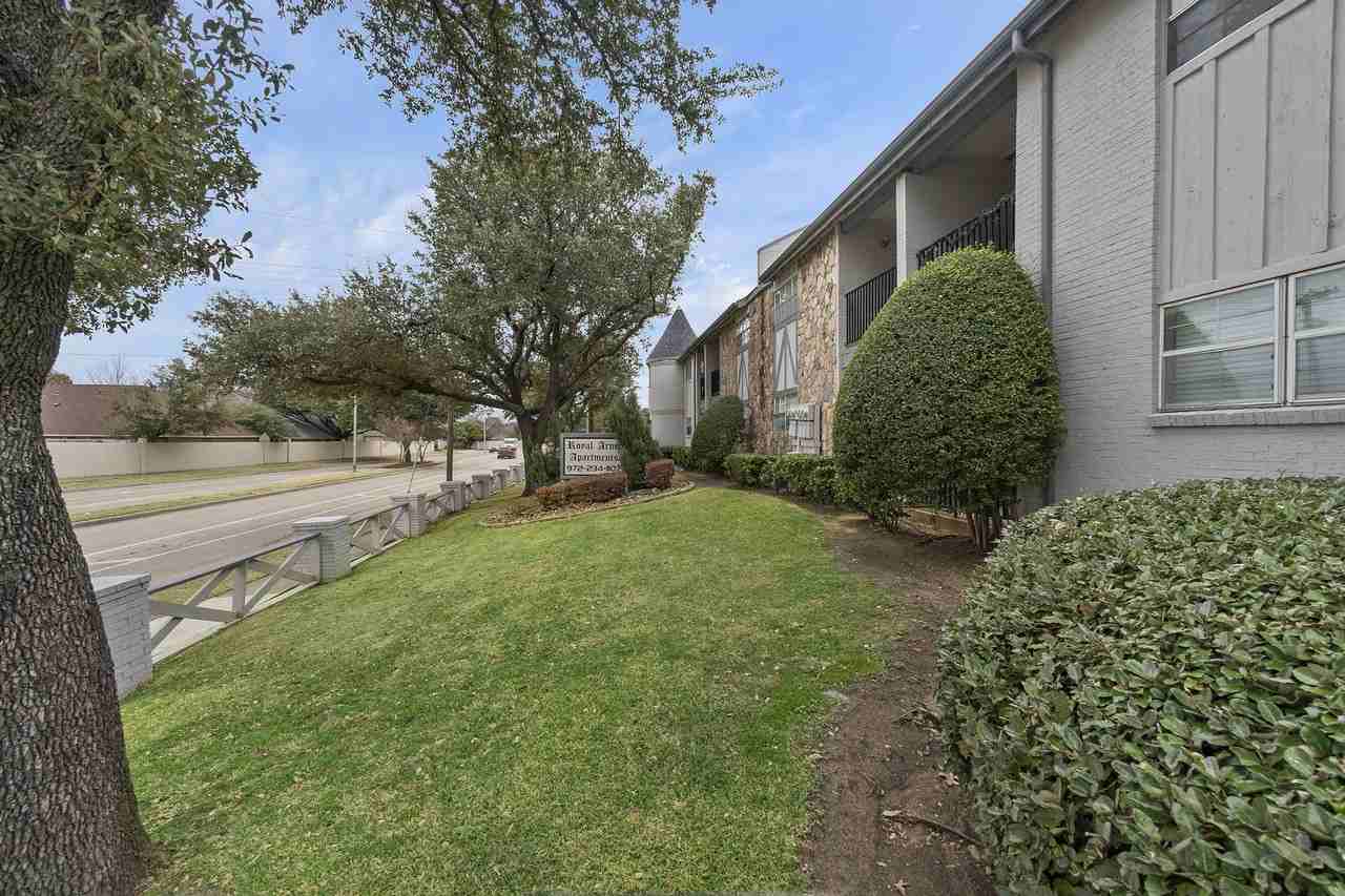 Royal Arms - Photo 6 of 11