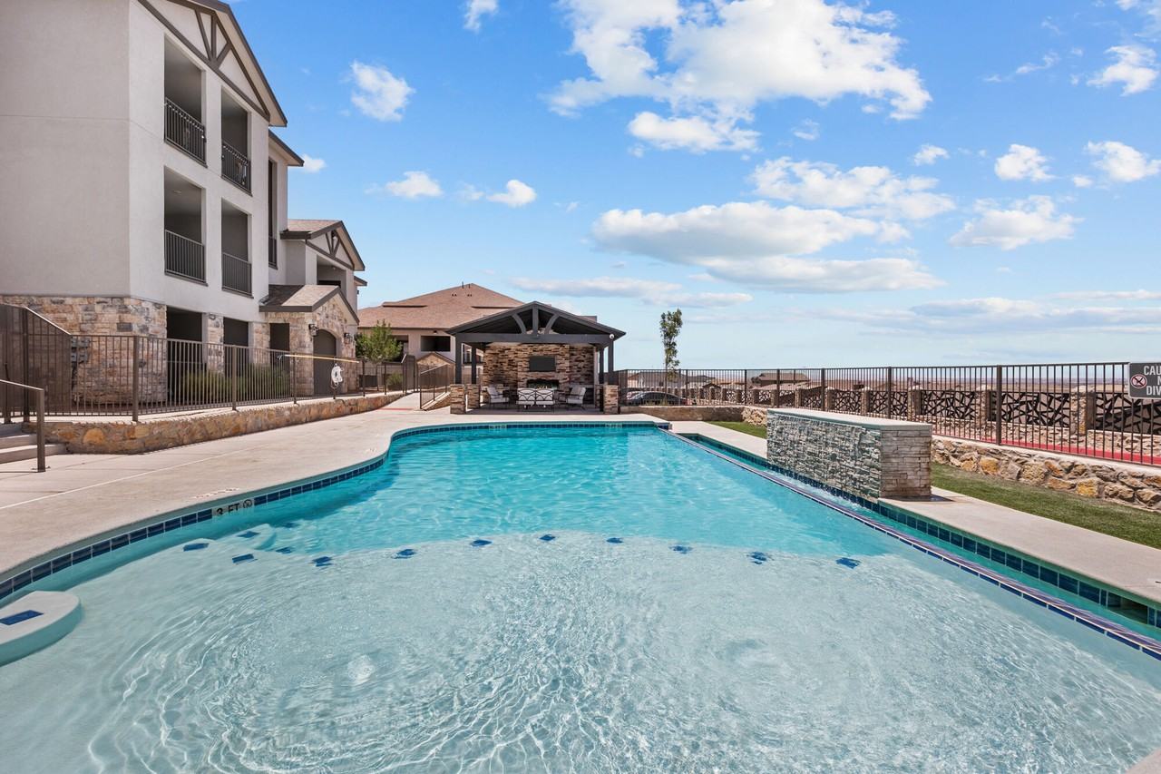 Retreat at Horizon Hills - Photo 2 of 50