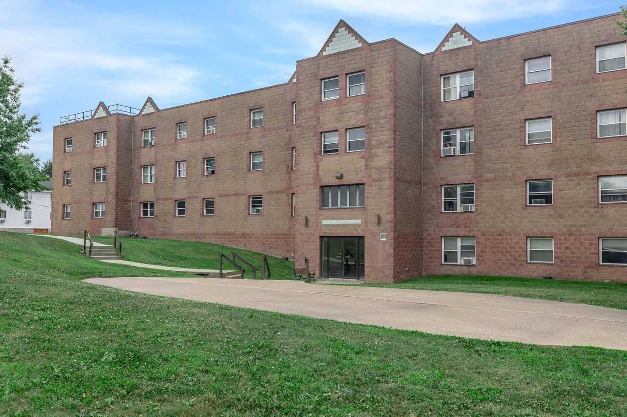 Hudson Pointe - Photo 7 of 14