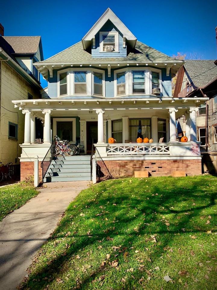 932 Spaight St - Photo 2 of 16