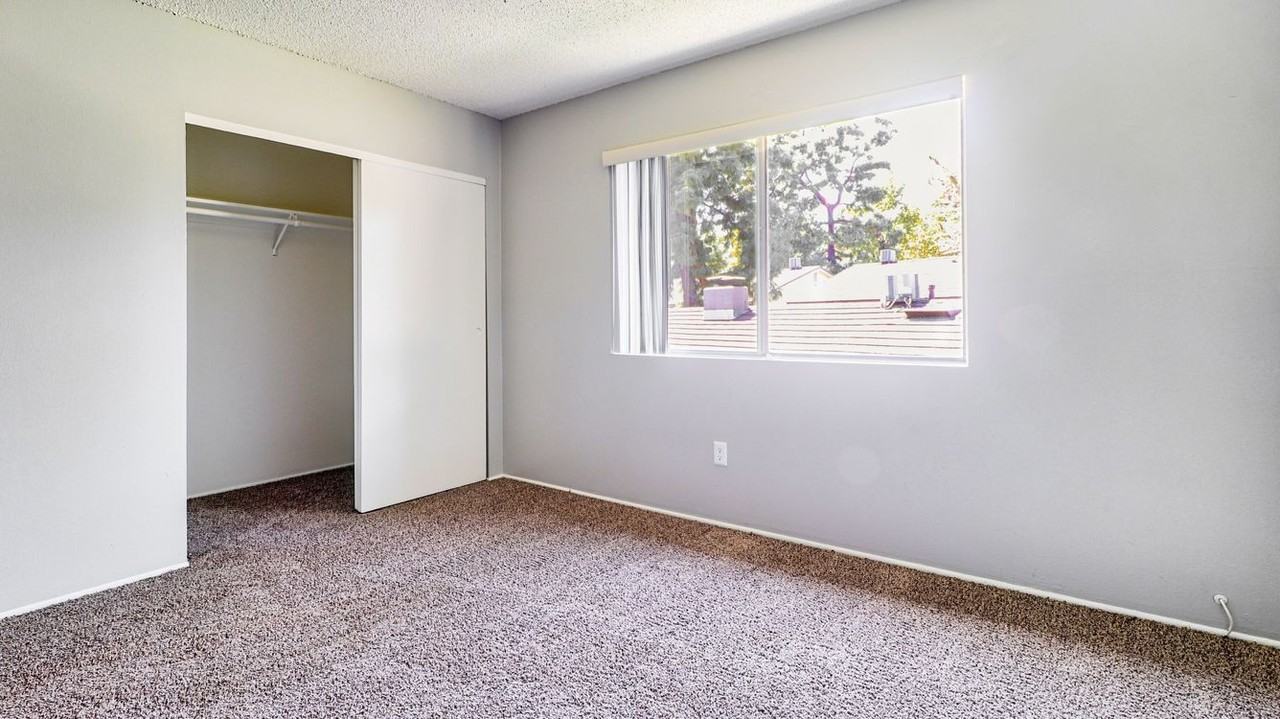 Los Arboles - Photo 2 of 9