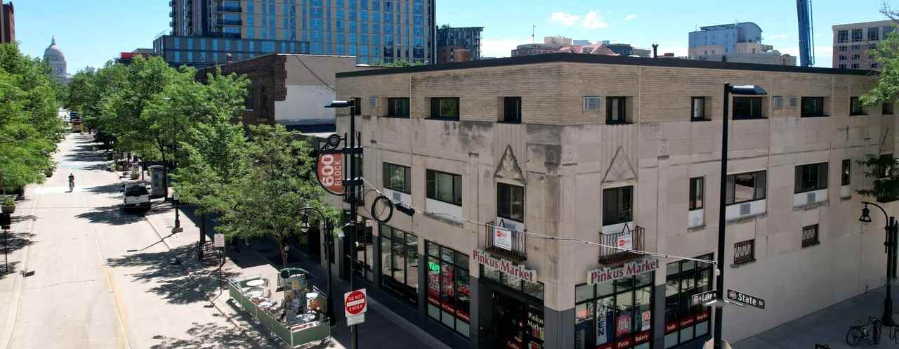 N Lake St - Photo 3 of 50