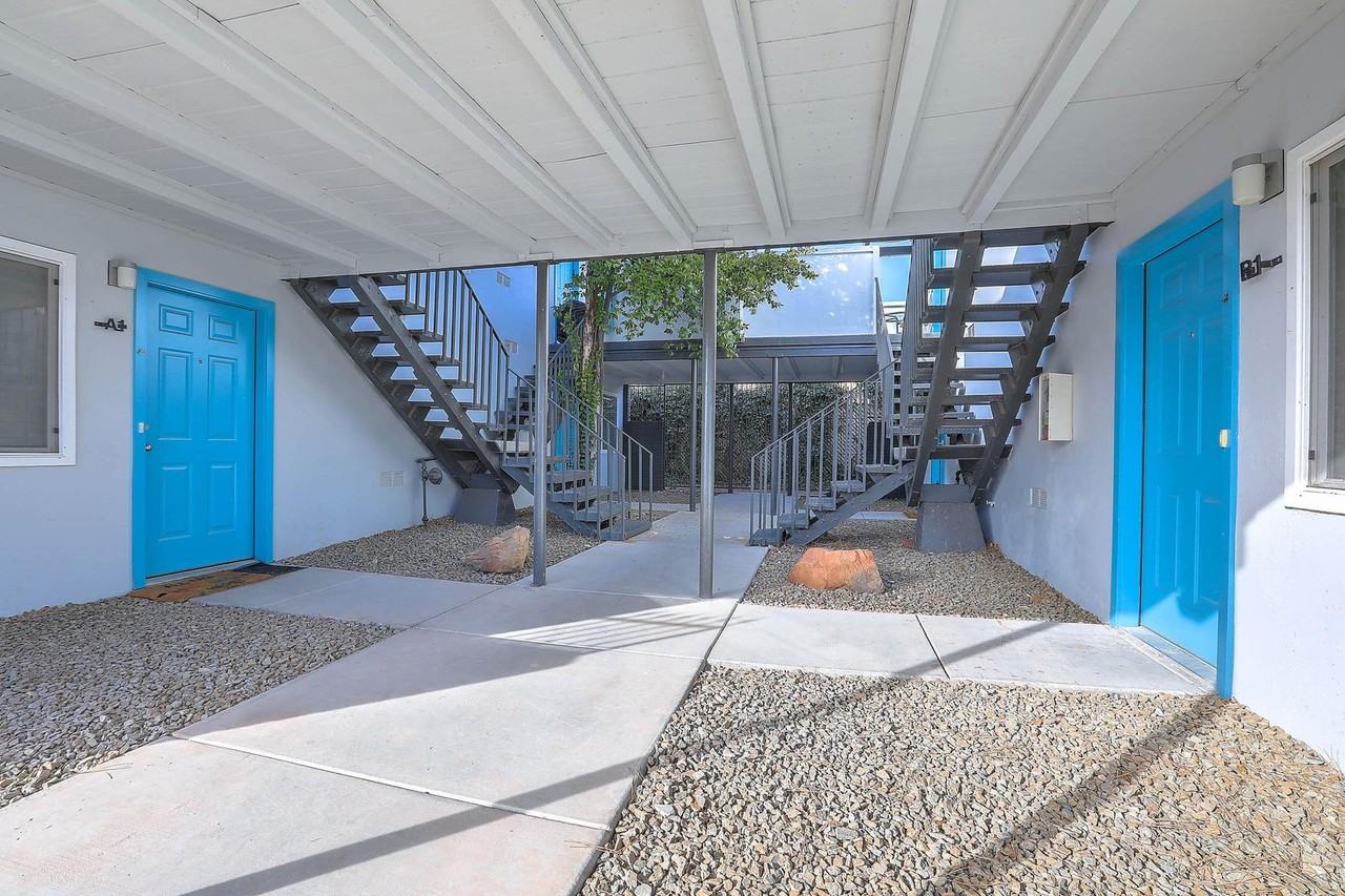 The Valencia Apartments - Photo 7 of 46