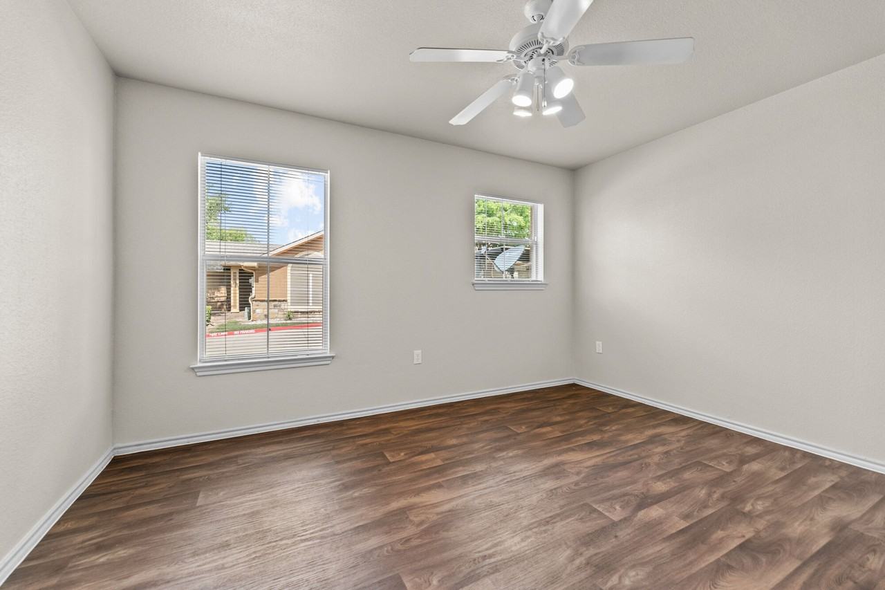 Weatherford Town Center - Photo 7 of 26