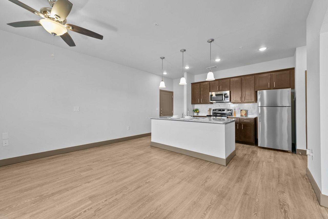 Deer Park - Photo 7 of 38