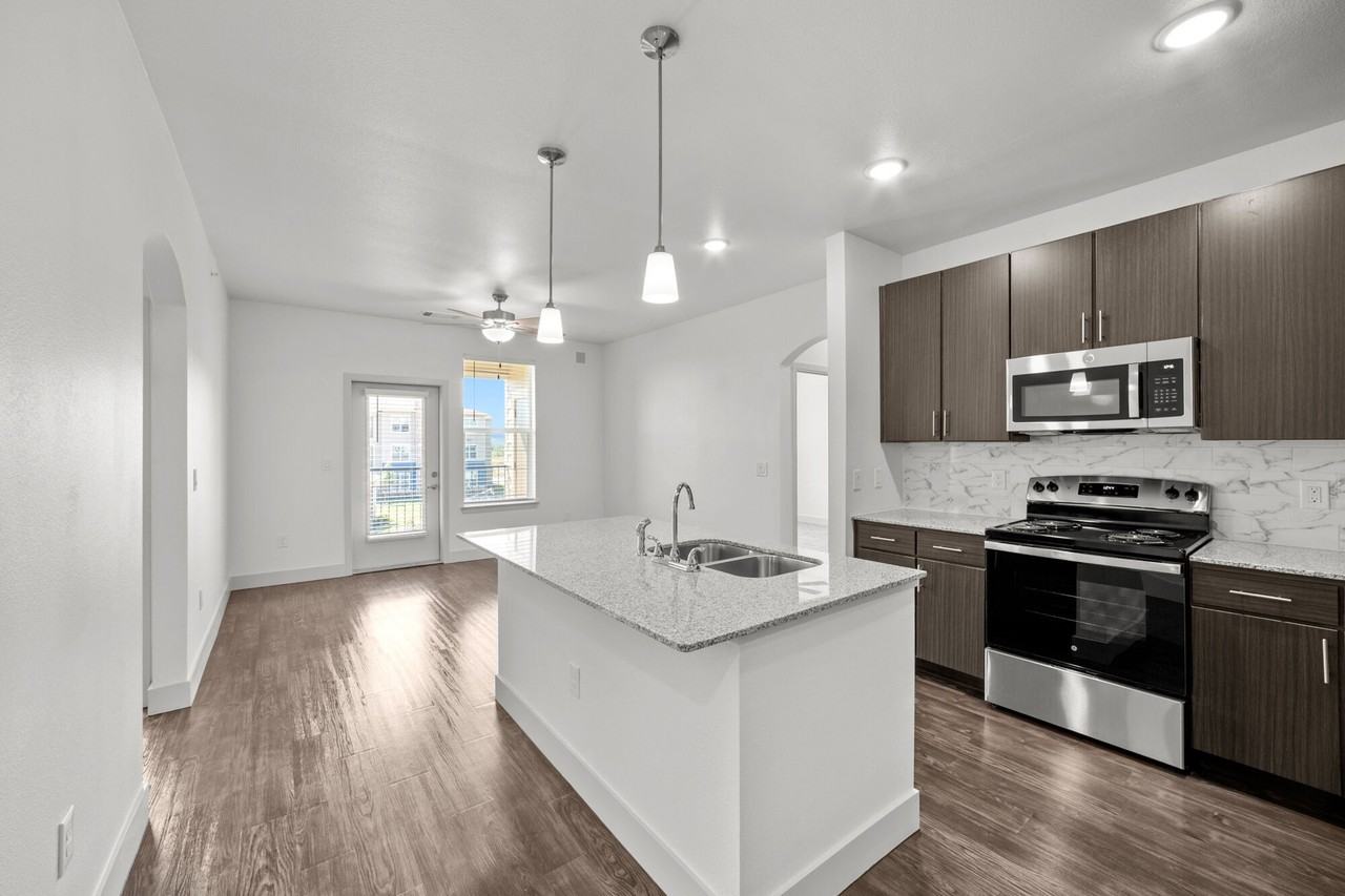 Brook Hollow - Photo 2 of 38