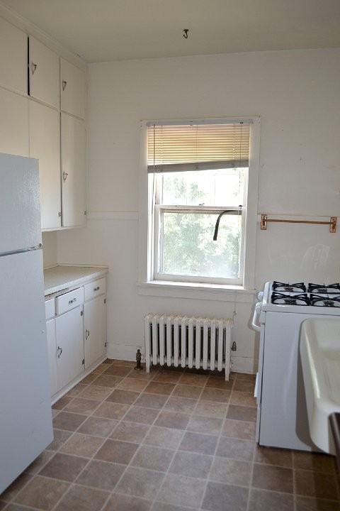 1423 Regent St - Photo 2 of 30