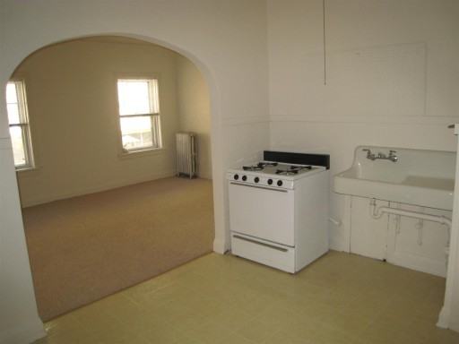 1423 Regent St - Photo 6 of 30