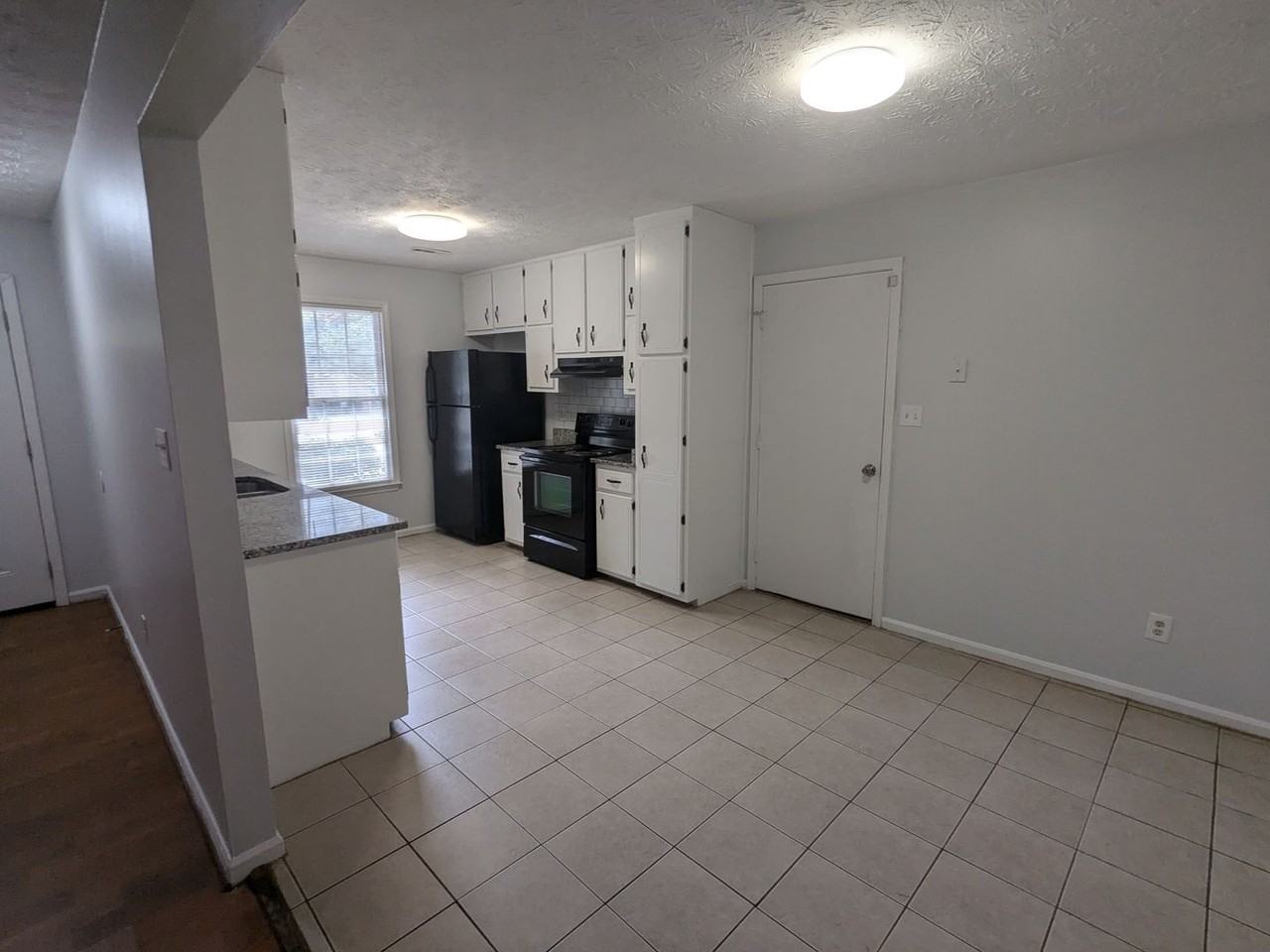 2316 Hammond Ct - Photo 7 of 21