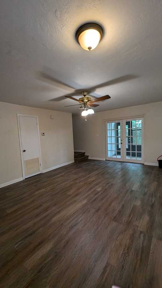 6943 Sw 45th Ave - Photo 2 of 9