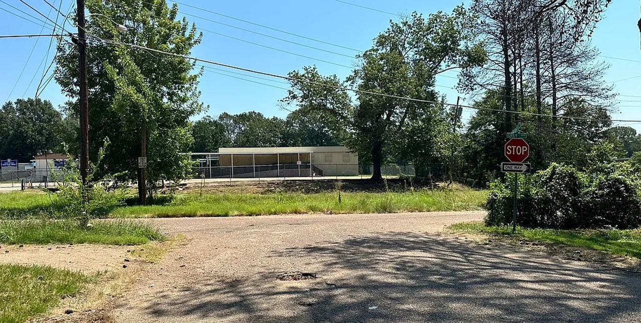 247 Champion Hill Dr - Photo 2 of 24