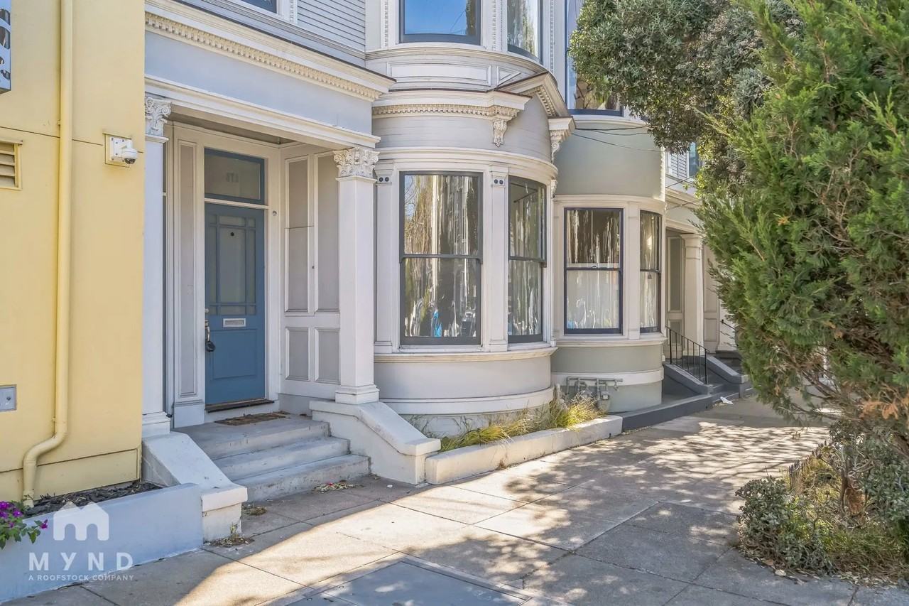 373 Noe St - Photo 2 of 26