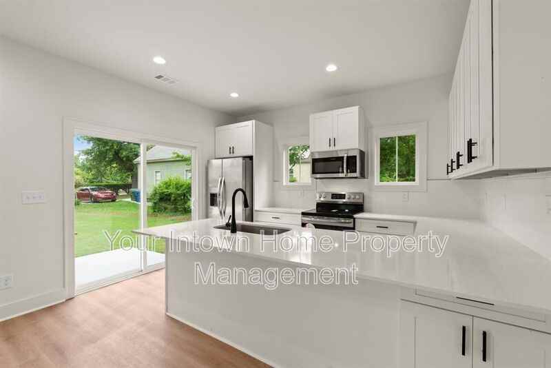 1763 Bolton Rd Nw #B - Photo 7 of 17