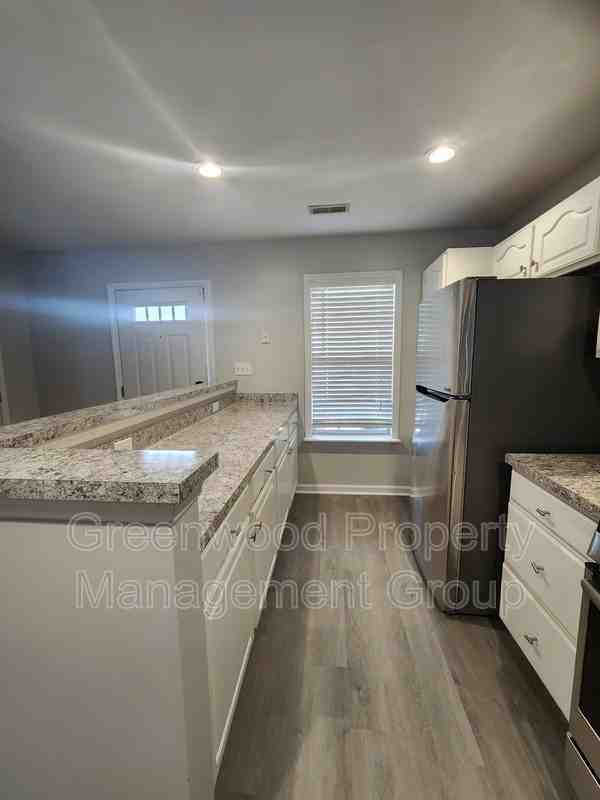 19 Cambridge Oak Cir - Photo 4 of 10
