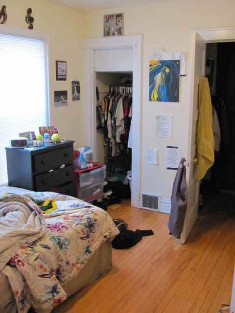 323 E Johnson St - Photo 5 of 7