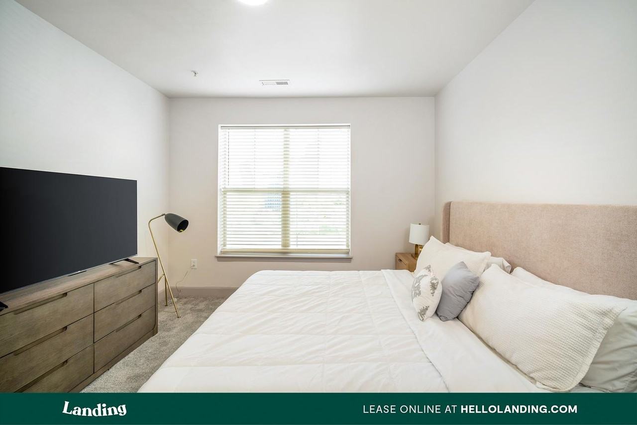 3031 Eden Ave - Photo 7 of 50