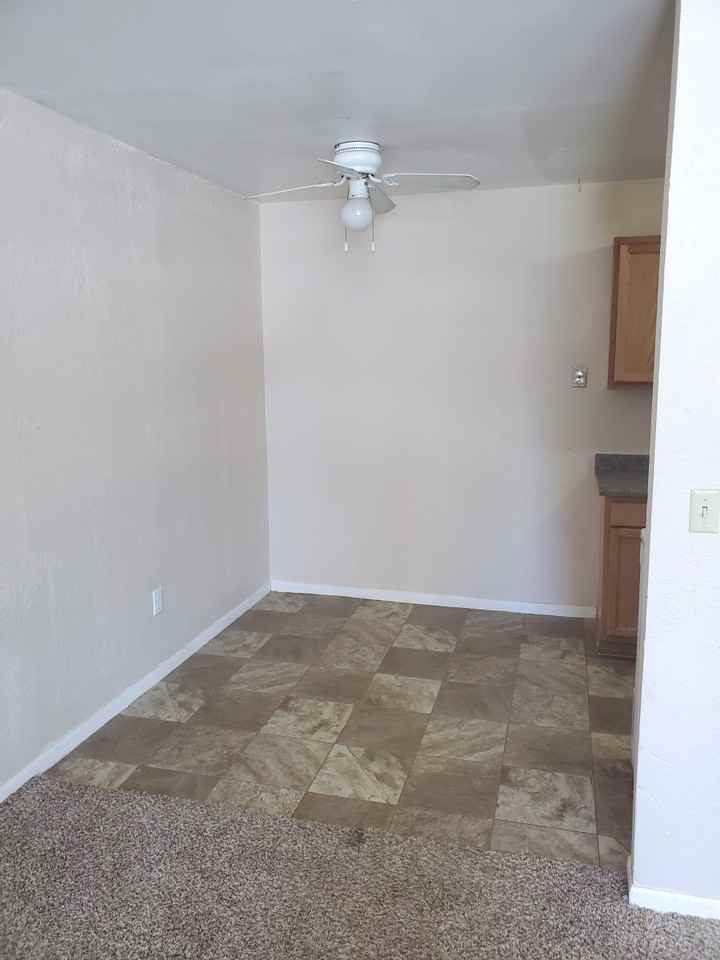 Green Hill - Photo 5 of 18