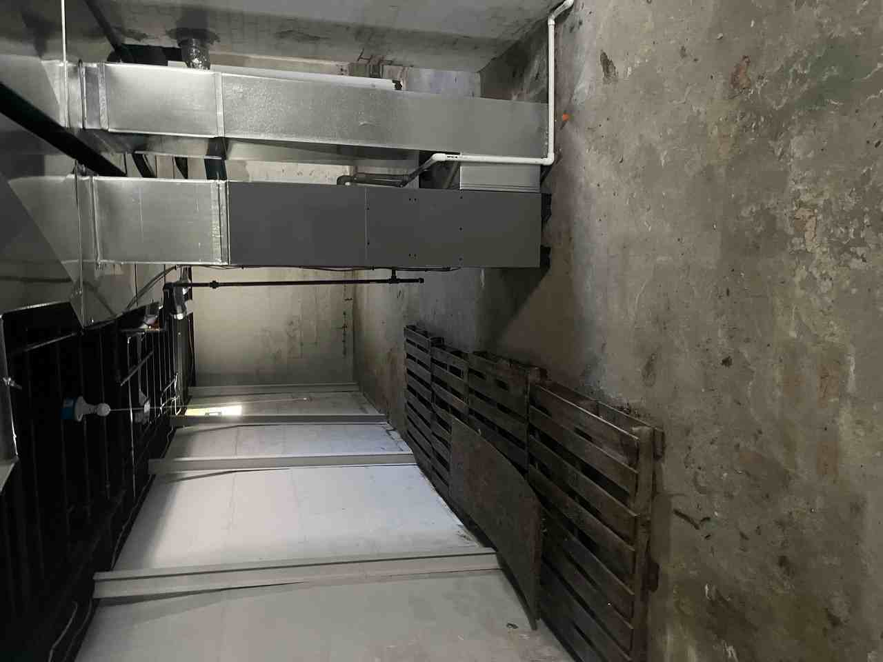 1865 Triumph Ave - Photo 2 of 15