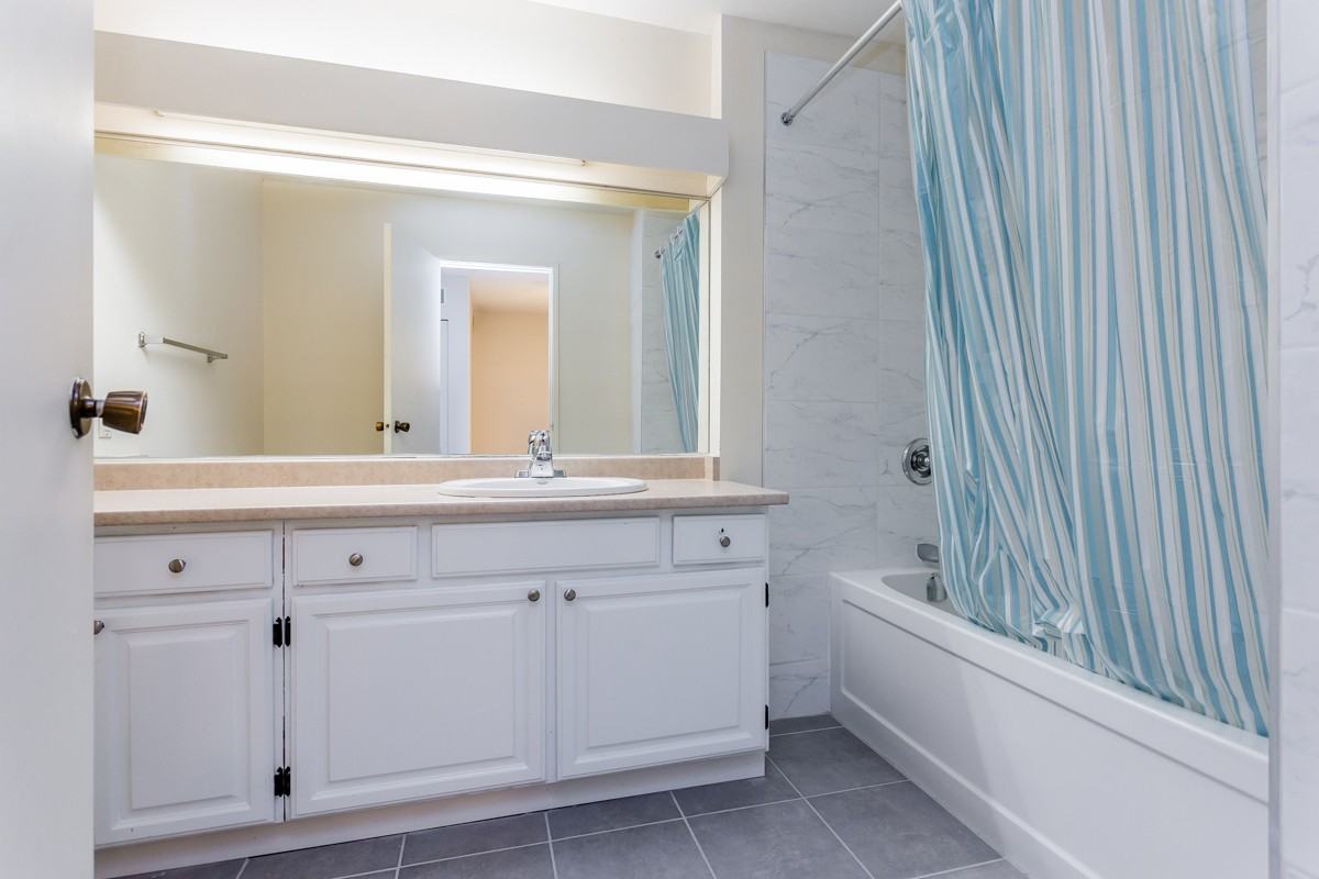 Maple Place Townhomes - Photo 3 of 10