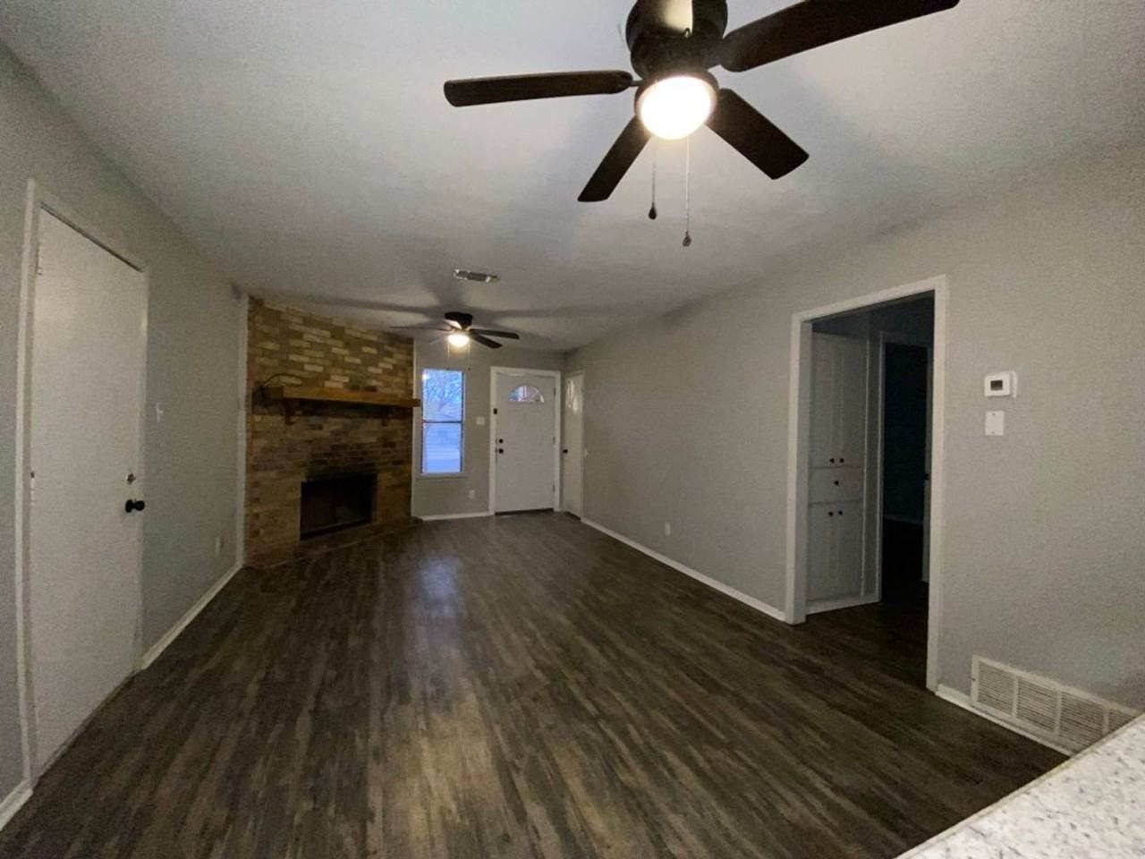 3322 Erin St - Photo 4 of 14