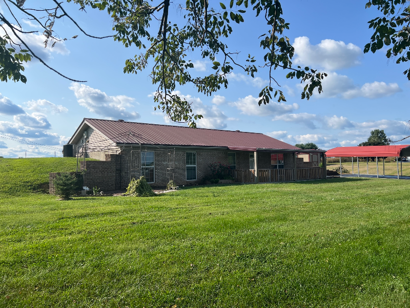 2163 Bull Run Rd - Photo 2 of 10