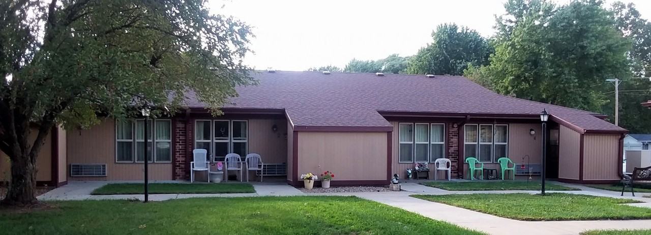 Heritage Court - Photo 3 of 4