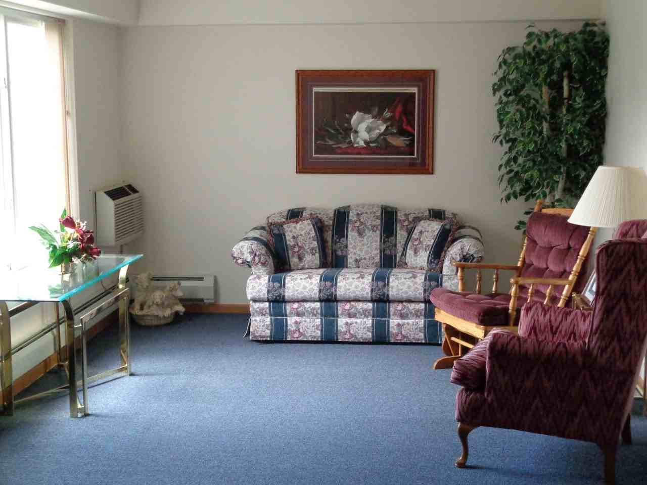 Heritage Manor - Photo 4 of 9