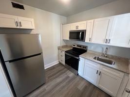 featured image of 214 E King St