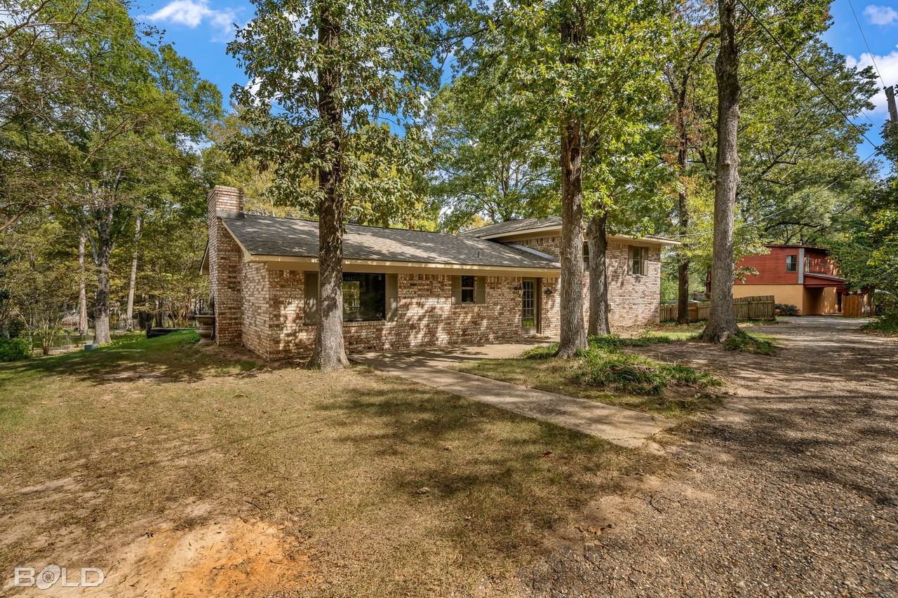 7867 Sherrell Dr - Photo 3 of 29