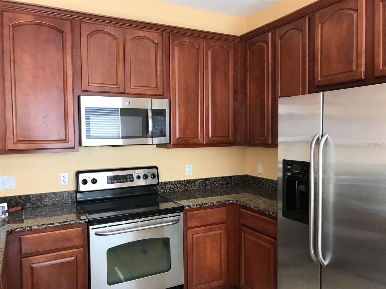 7199 Cadiz Blvd - Photo 3 of 3