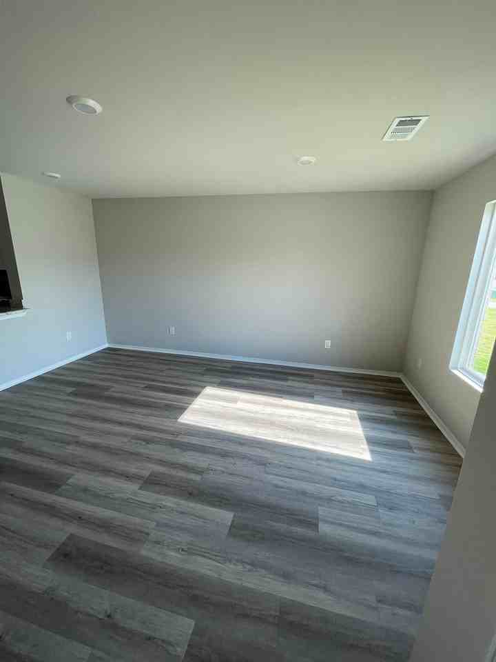 5108 Yukon Dr - Photo 2 of 15