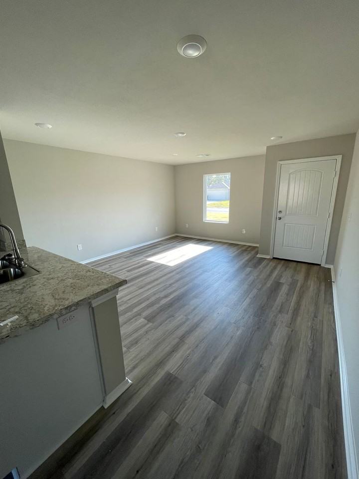 5108 Yukon Dr - Photo 3 of 15