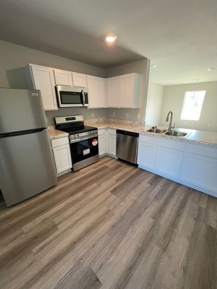 5108 Yukon Dr - Photo 7 of 15