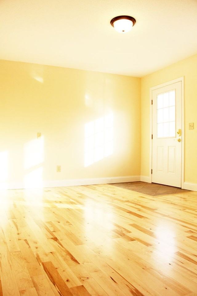 102 Park St - Photo 7 of 10