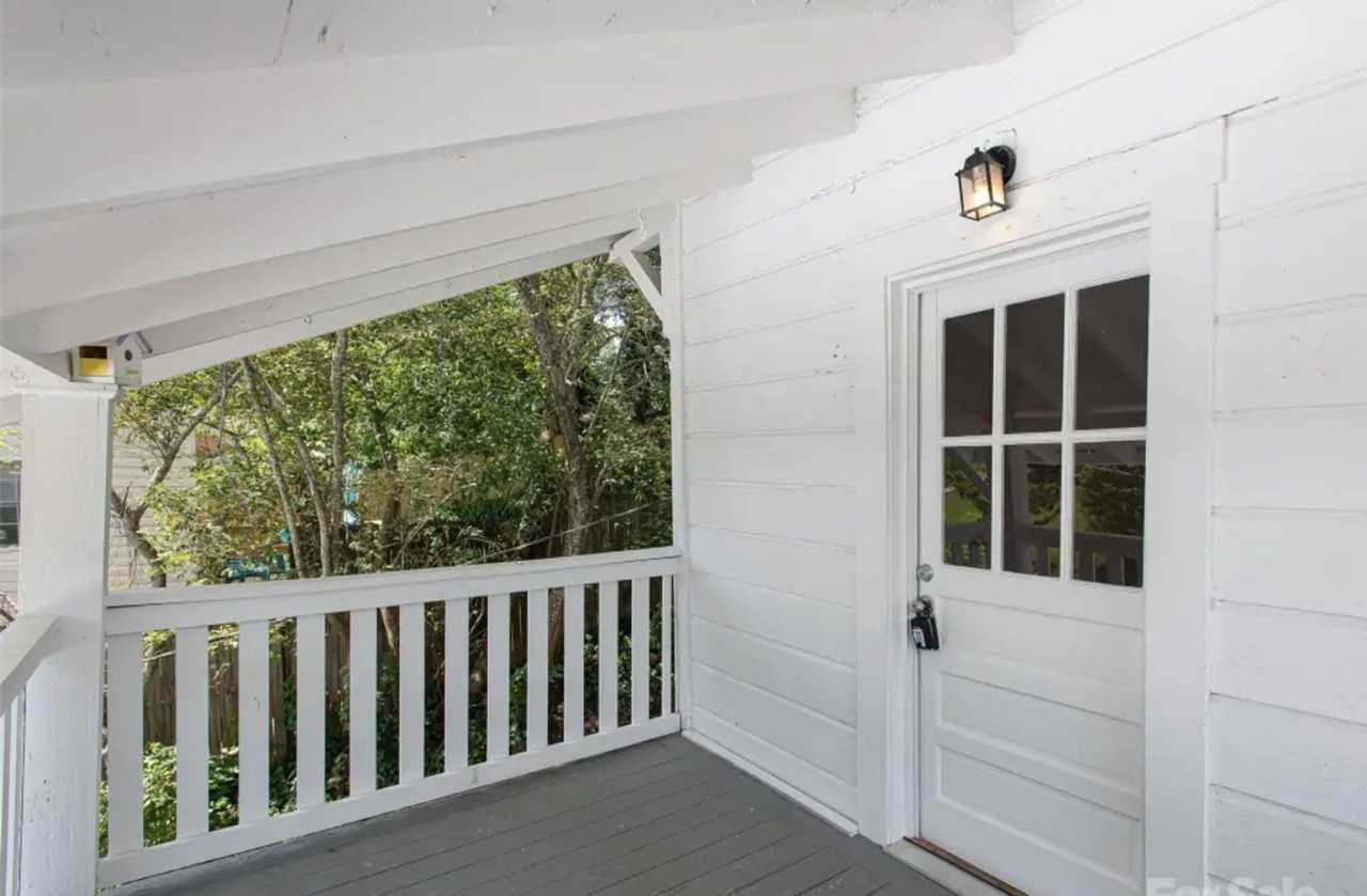 33 Hilldale Rd - Photo 2 of 11