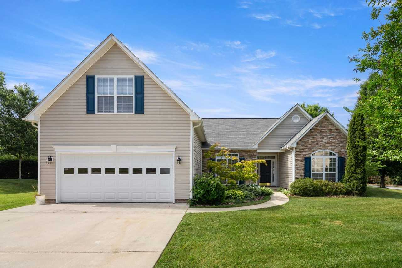 83 Meadow Pathway Dr - Photo 2 of 22