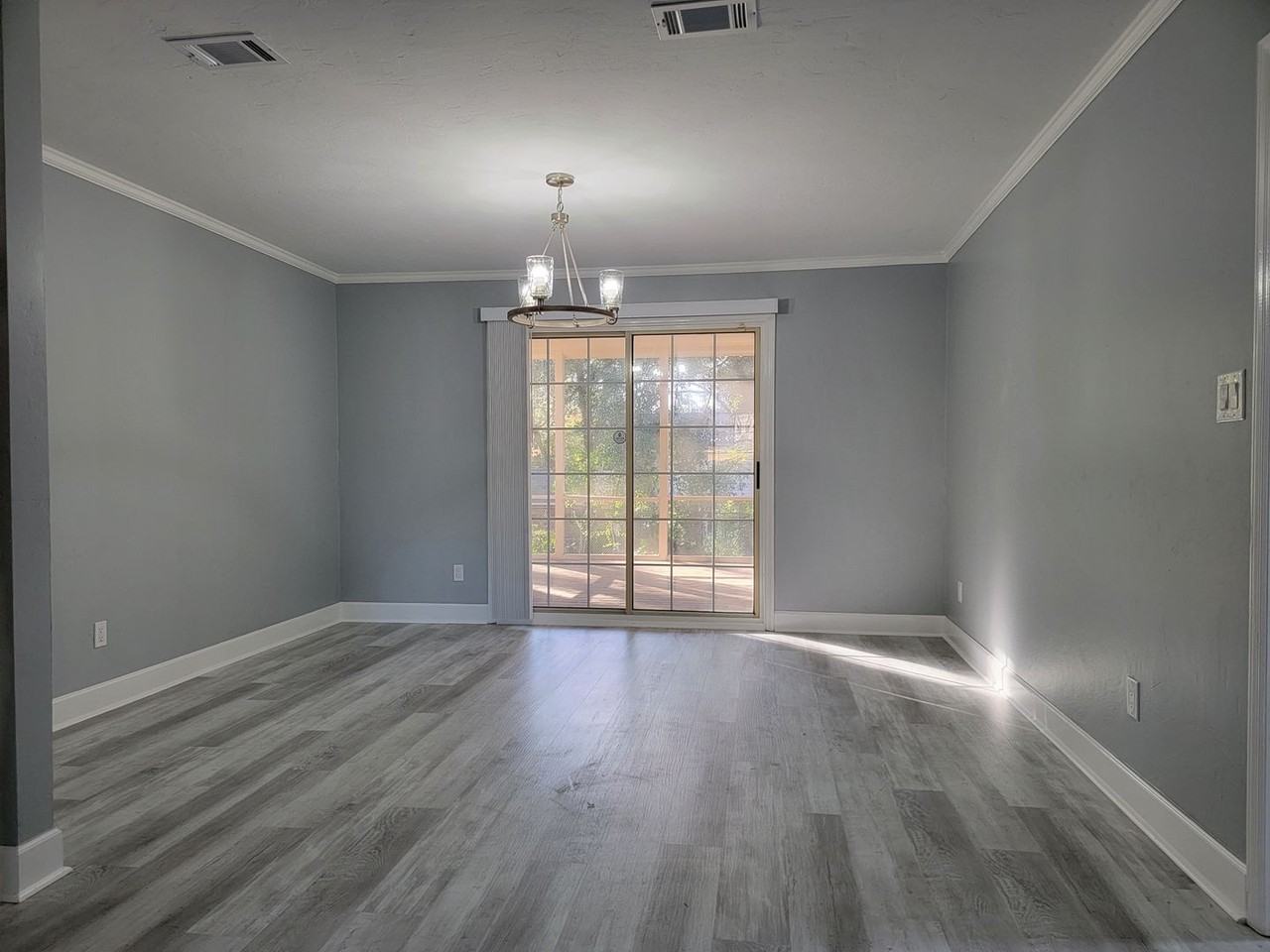 3714 Wicklow Cir - Photo 4 of 25