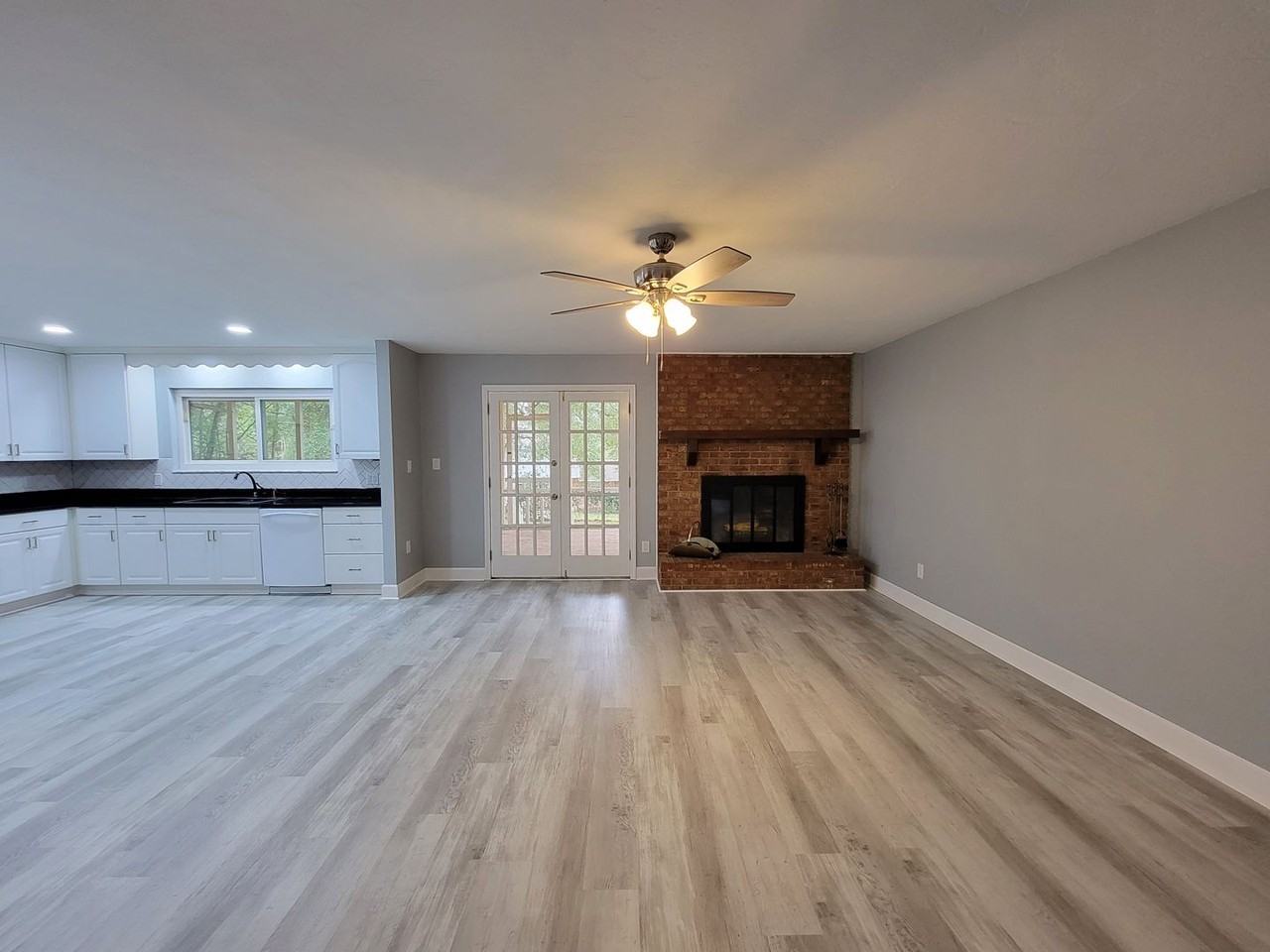 3714 Wicklow Cir - Photo 6 of 25